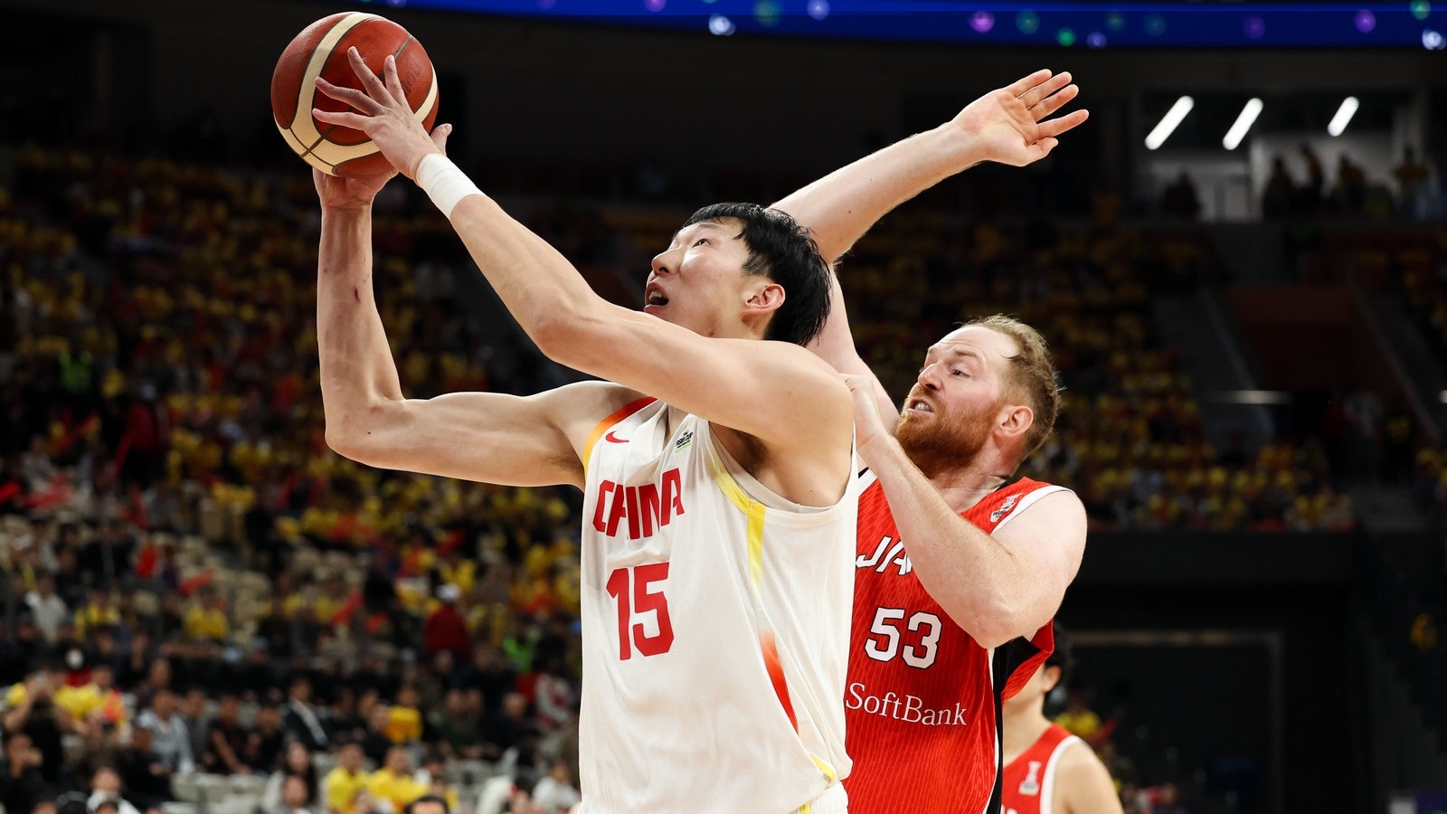 中国队鏖战日本队,石宇奇带队取胜 中国队鏖战日本队,石宇奇带队取胜