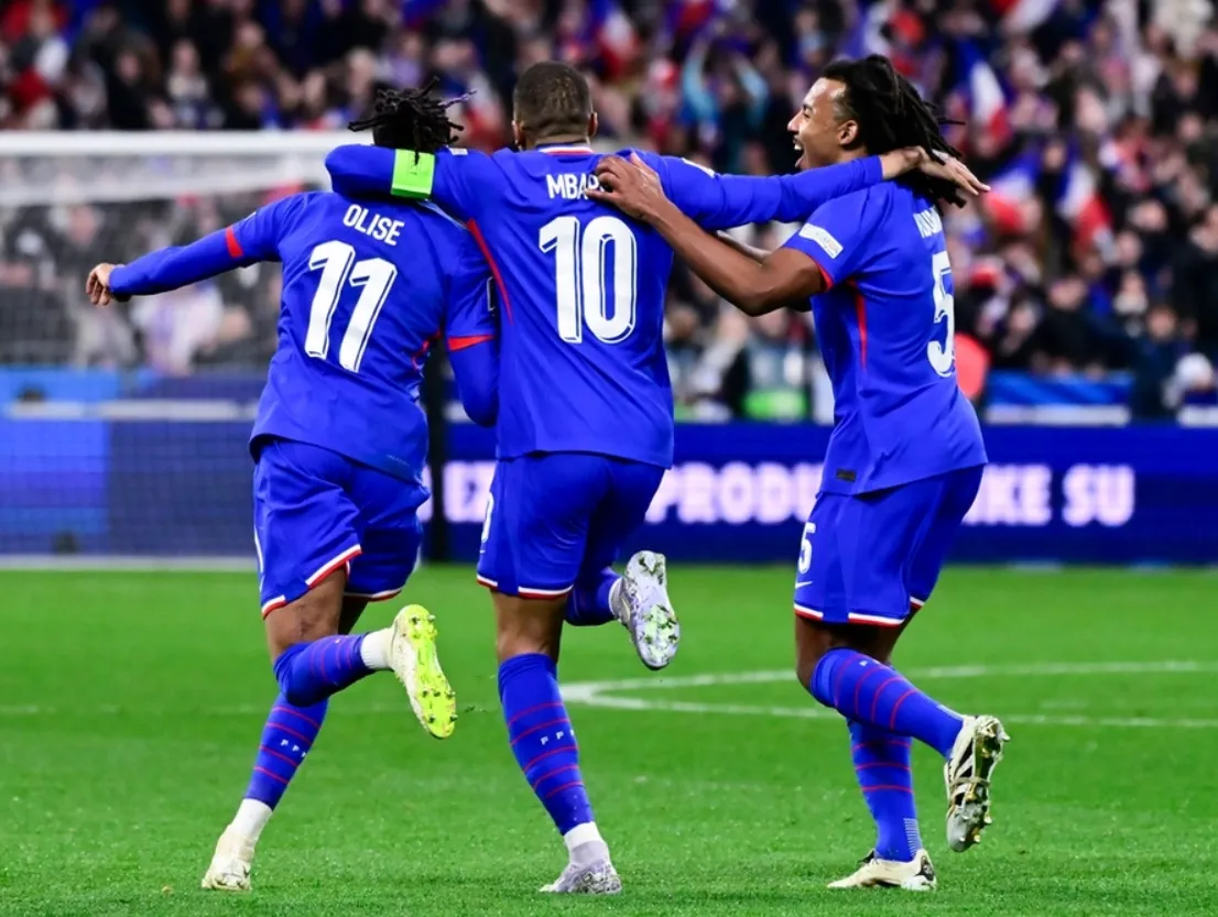 法国队逆转波兰队，波尔统治全场