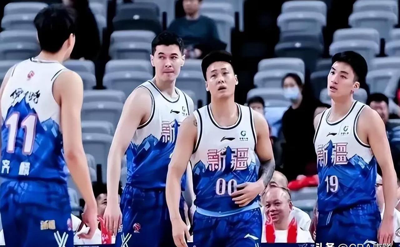 广东队战胜新疆男篮,稳坐篮球巅峰 广东队战胜新疆男篮,稳坐篮球巅峰