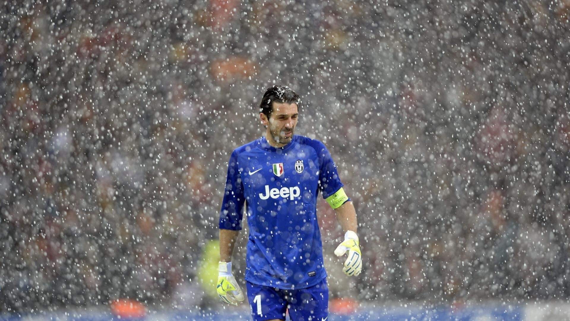 赛道之巅，赖斯统治下的F1年度争冠之夜