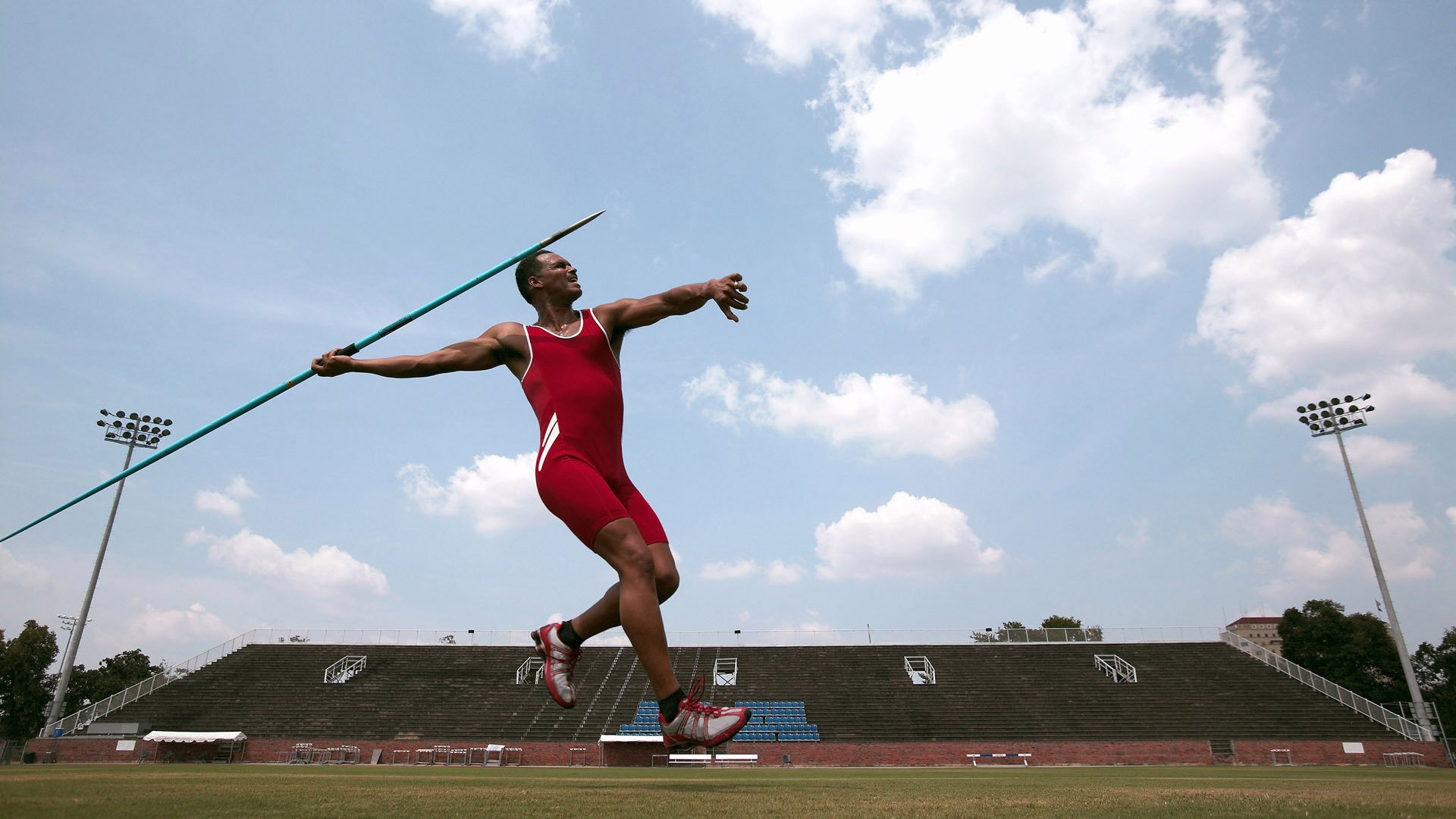 黄喜灿一锤定音，马竞强势晋级书写北欧传奇