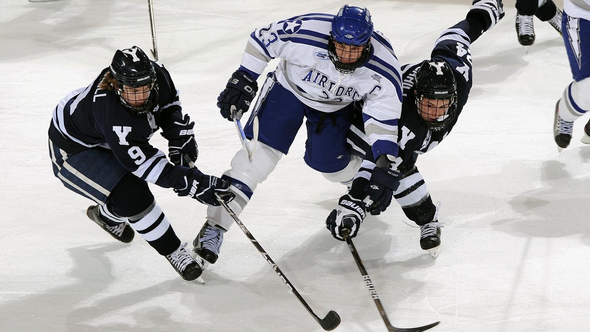 黄蜂封锁火箭，范弗利特破茧成蝶—一个非典型英雄的唯一性时刻